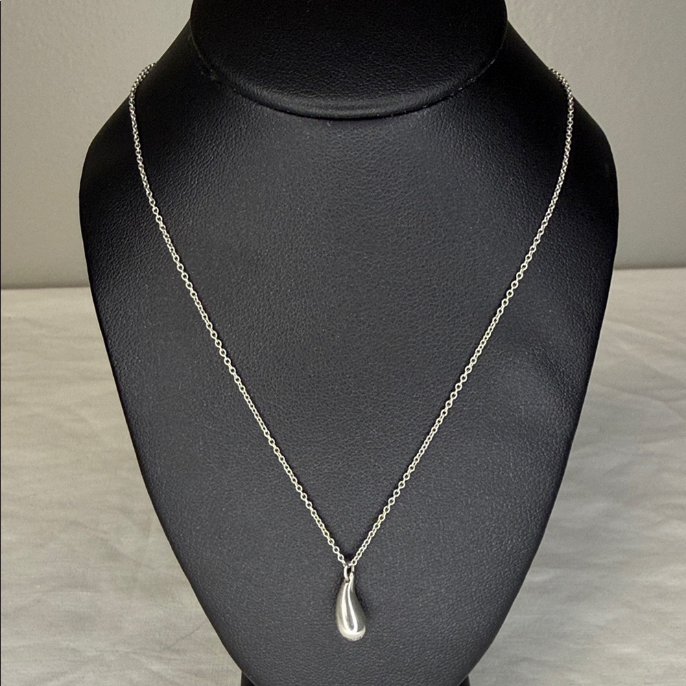 Tiffany & Co. Elsa Peretti Teardrop Pendant Necklace – Sterling Silver, 16” [B]